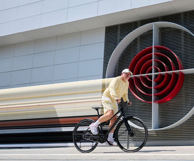 Dynamische Fahrradaufnahme mit Pixel-Stretch-Effekt für Wittich Bikes, fotografiert von Sebastian Ruthe